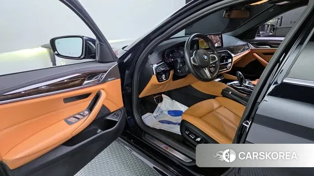 BMW 5 Series (G30) id 3192616 из Кореи 20