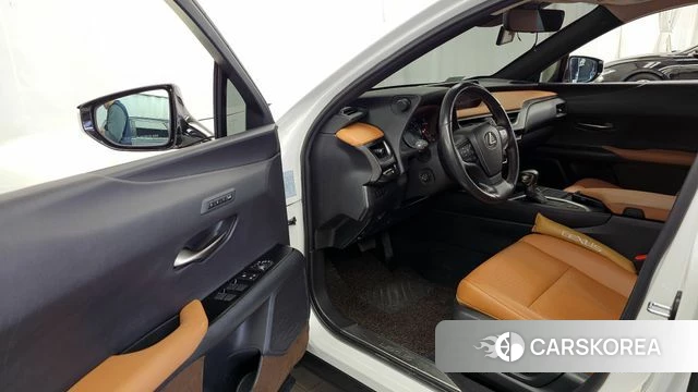 Lexus UX250h id 4667445 из Кореи 36