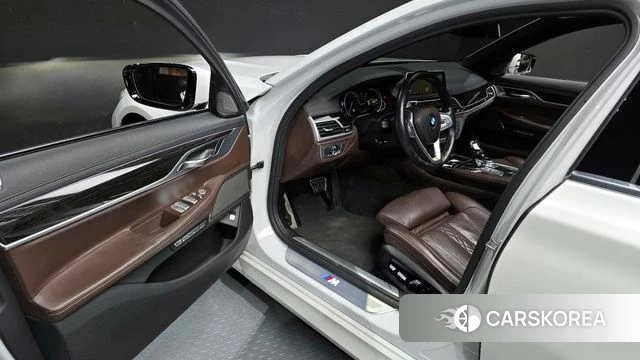 BMW 7 Series (G11) id 3801696 из Кореи 20