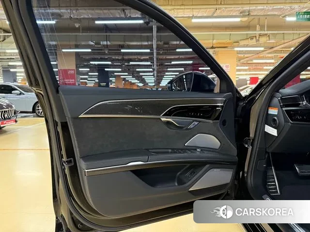 Audi S8 (D5) id 3443370 из Кореи 20