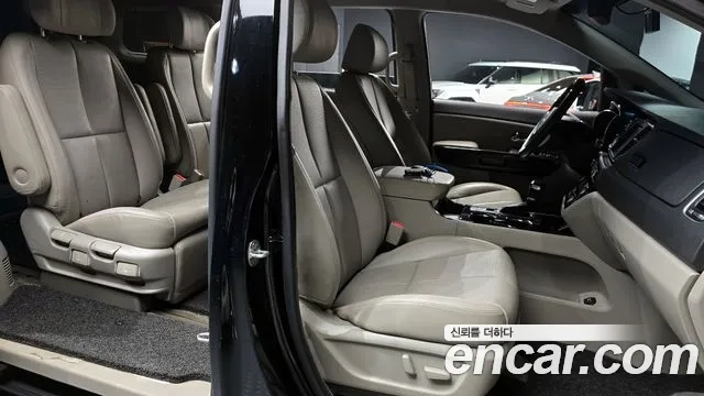 Kia The New Carnival id 2928032 из Кореи 20