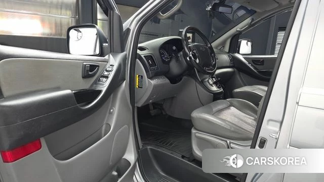 Hyundai The New Grand Starex id 4251212 из Кореи 30