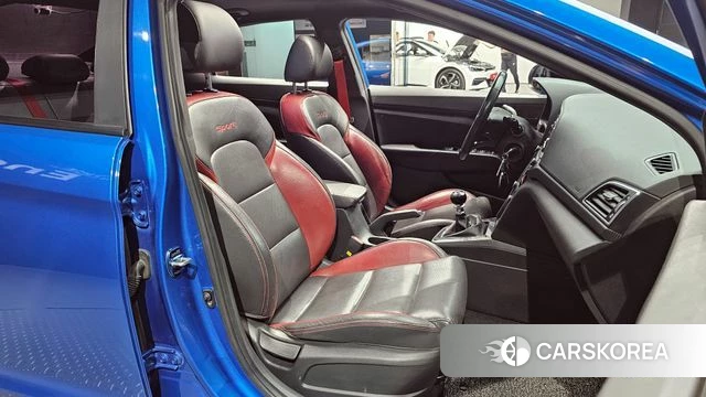 Hyundai Avante AD id 3845888 из Кореи 20