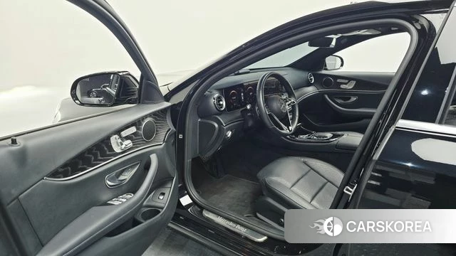 Mercedes-Benz E-Class W213 id 4691681 из Кореи 32