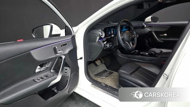 Mercedes-Benz A-Class W177 id 4604360 из Кореи 30
