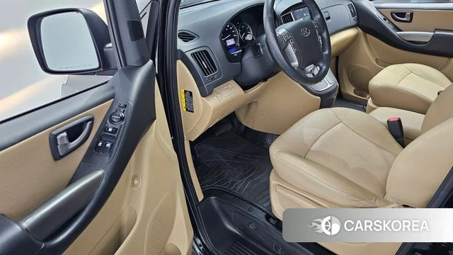 Hyundai The New Grand Starex id 4895000 из Кореи 31
