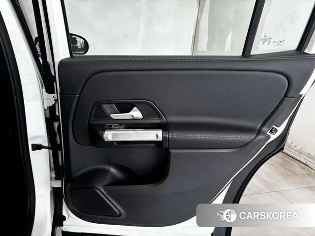 Mercedes-Benz GLB id 4254237 из Китая 32