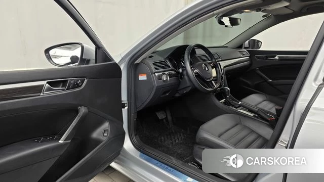 Volkswagen The New Passat id 4536542 из Кореи 33