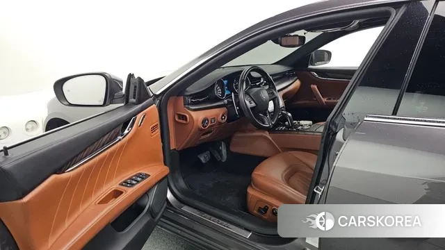 Maserati Quattroporte id 3407072 из Кореи 20