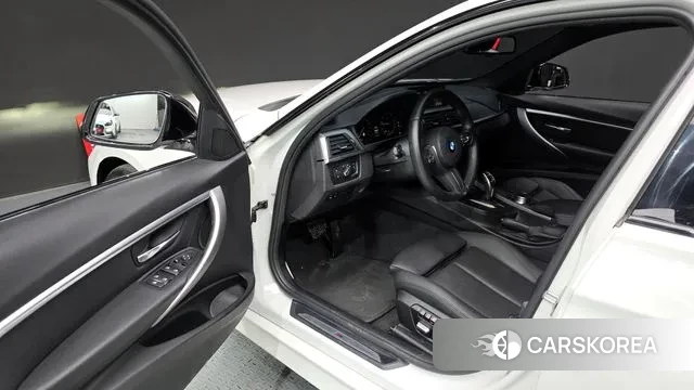 BMW 3 Series (F30) id 3434528 из Кореи 20