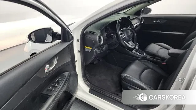 Kia Come New K3 id 3024569 из Кореи 20