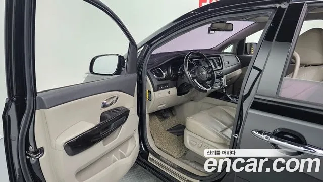 Kia The New Carnival id 2913035 из Кореи 20