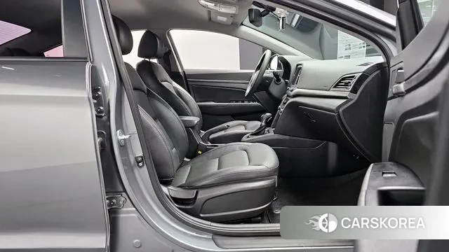 Hyundai Avante AD id 3552973 из Кореи 20