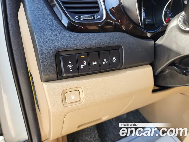 Kia The New Carnival id 2393325 из Кореи 20