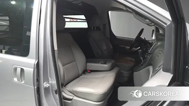 Hyundai The New Grand Starex id 3676519 из Кореи 20