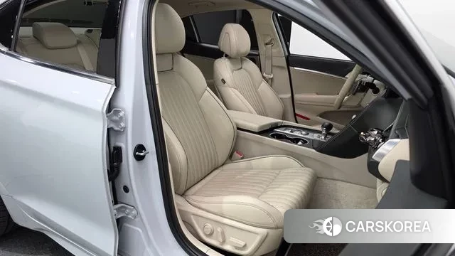 Genesis The New G70 id 3621563 из Кореи 20