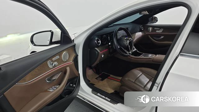 Mercedes-Benz E-Class W213 id 4750273 из Кореи 35