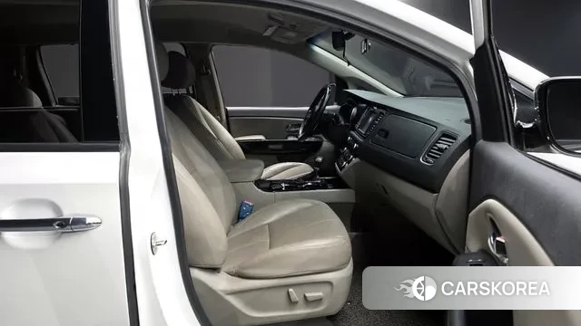 Kia The New Carnival id 3760754 из Кореи 20