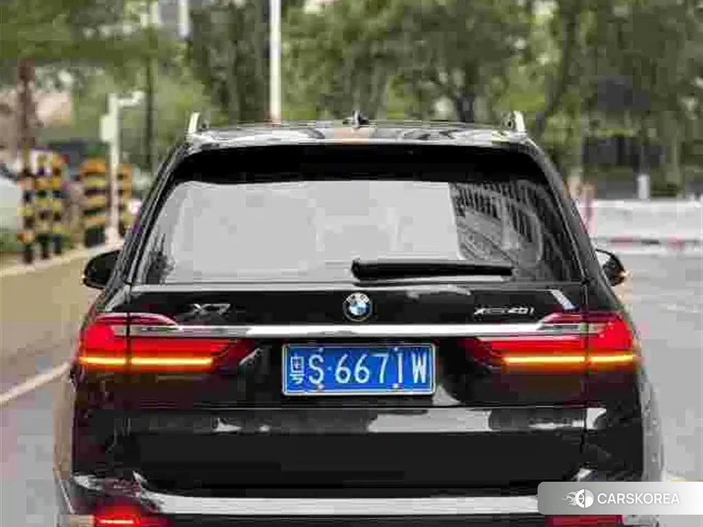 BMW X7 id 4576837 из Китая 10