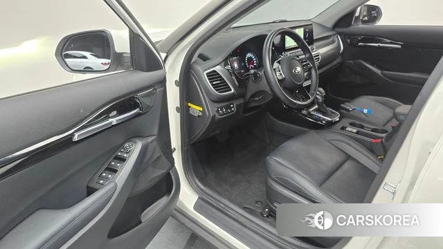 Kia Seltos id 4542797 из Кореи 33
