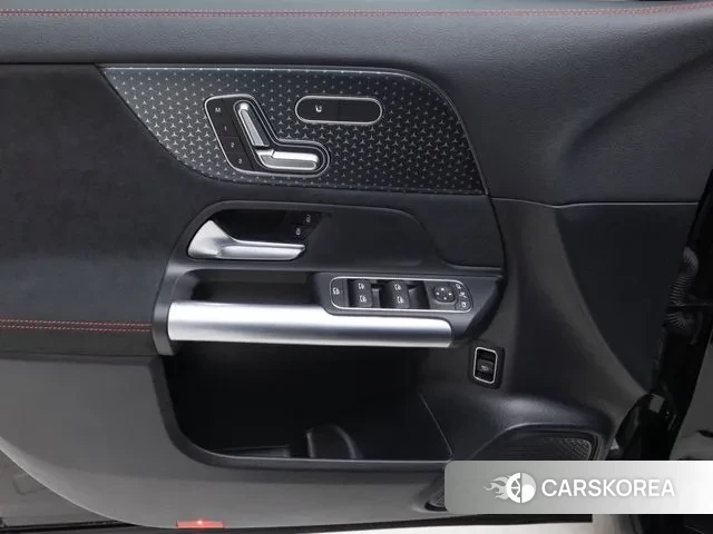 Mercedes-Benz GLA - Class H247 id 3549662 из Кореи 15