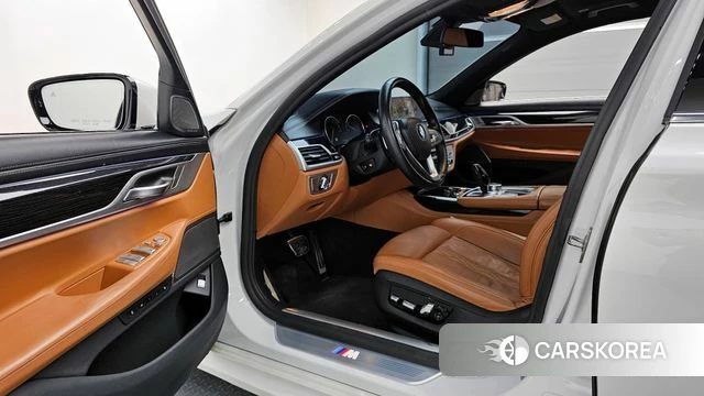 BMW 7 Series (G11) id 4285746 из Кореи 32