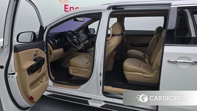 Kia The New Carnival id 3004789 из Кореи 20