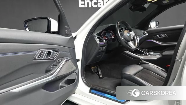 BMW 3 Series (G20) id 3936462 из Кореи 20