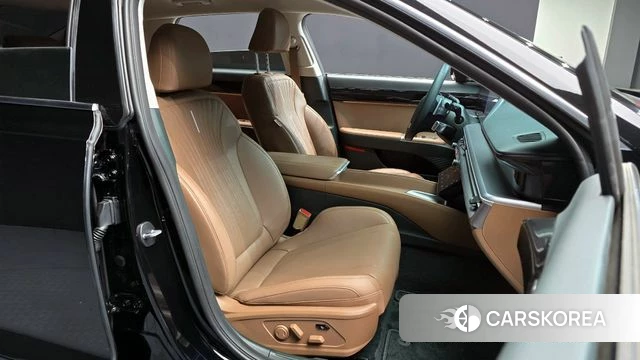 Hyundai Grandeur (GN7) id 3817394 из Кореи 20