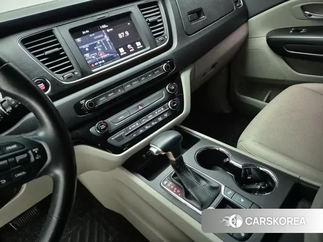 Kia The New Carnival id 3656699 из Кореи 18