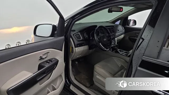 Kia The New Carnival id 3588387 из Кореи 20