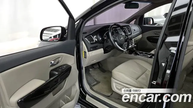 Kia The New Carnival id 2887142 из Кореи 20