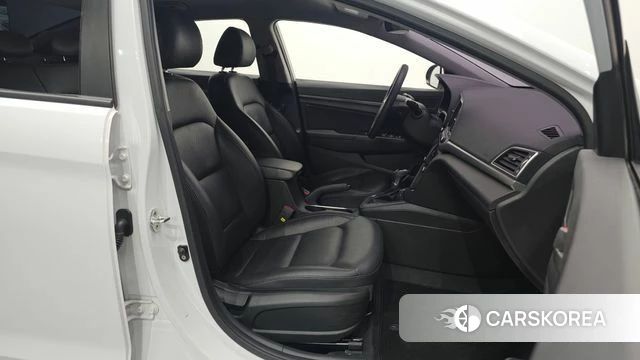 Hyundai Avante AD id 4471570 из Кореи 32