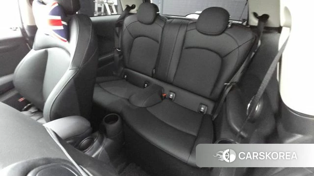 Mini Cooper id 4490000 из Кореи 31