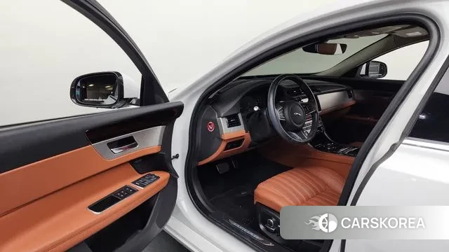 Jaguar XF (X260) id 3076163 из Кореи 20