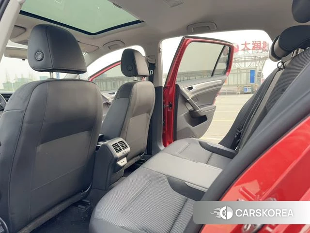 Volkswagen Golf id 4240024 из Китая 16