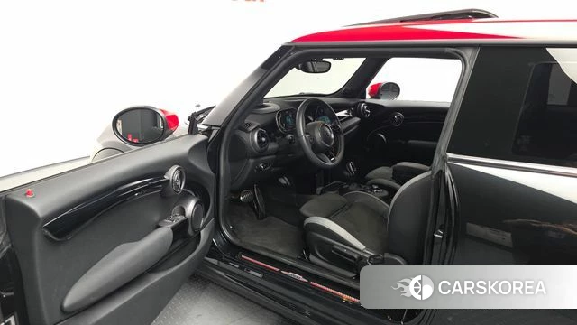 Mini Cooper S id 4631417 из Кореи 32