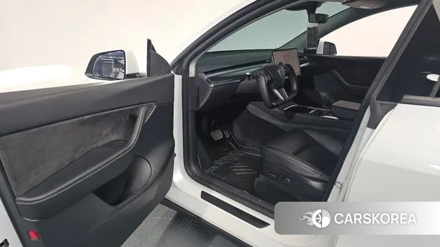 Tesla Model Y id 3581573 из Кореи 20