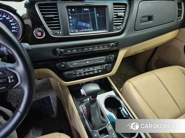 Kia The New Carnival id 3038847 из Кореи 20