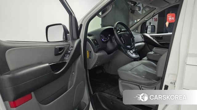 Hyundai The New Grand Starex id 4508356 из Кореи 30