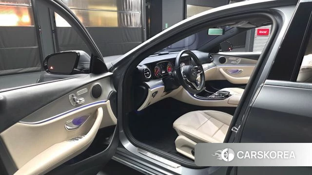 Mercedes-Benz E-Class W213 id 4900676 из Кореи 31