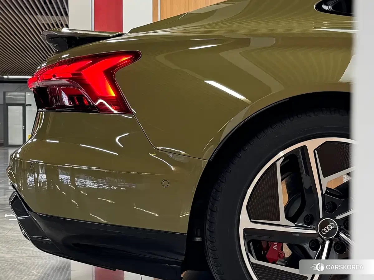 Audi RS e-tron GT id 4629797 из Китая 23