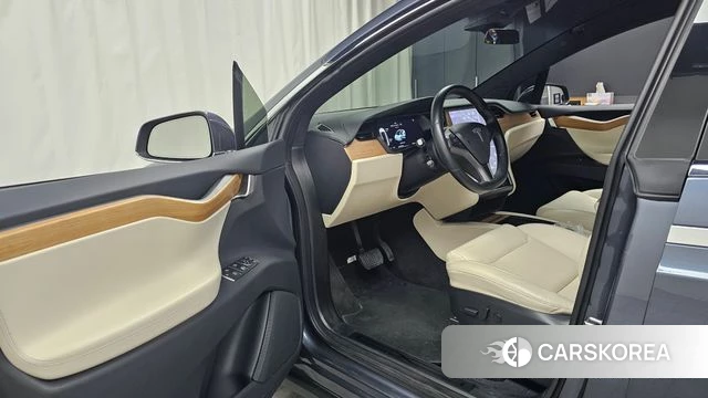 Tesla Model X id 3893502 из Кореи 20
