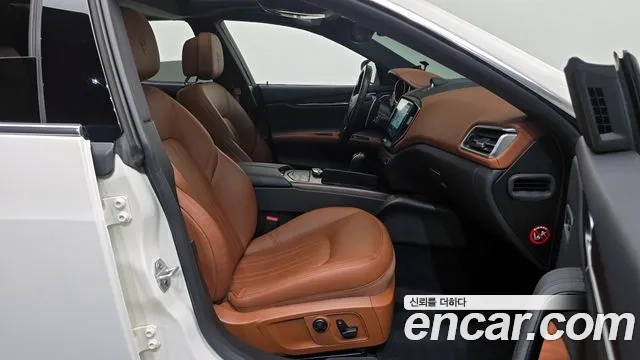 Maserati Ghibli id 2870556 из Кореи 20