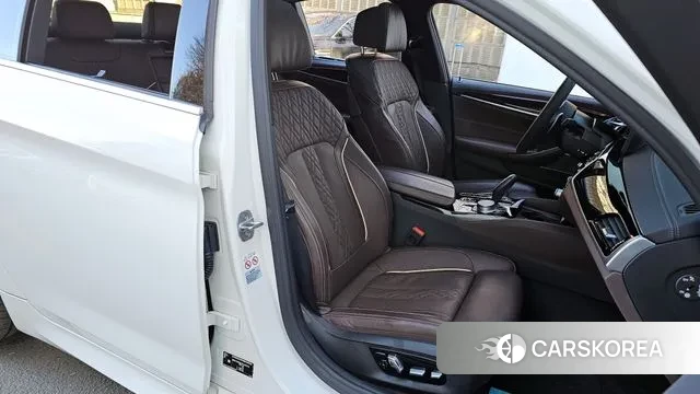 BMW 5 Series (G30) id 3534585 из Кореи 20