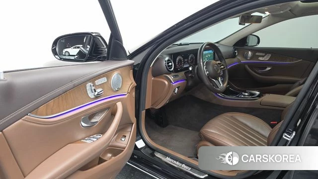 Mercedes-Benz E-Class W213 id 4317997 из Кореи 30