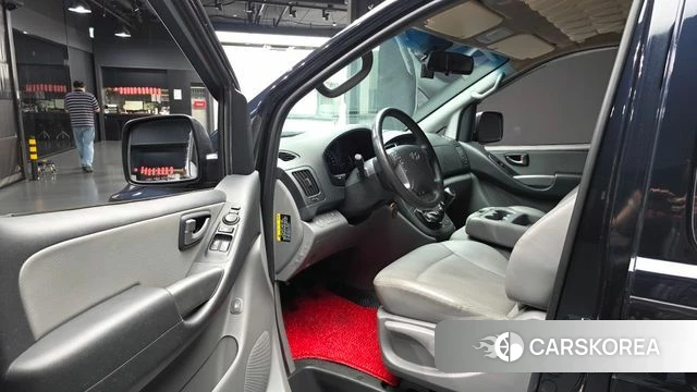 Hyundai The New Grand Starex id 4930326 из Кореи 30