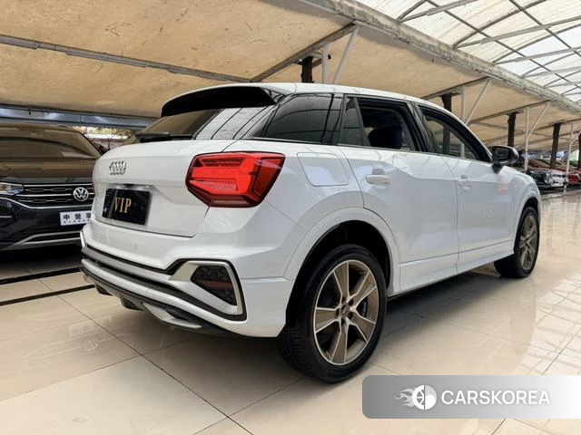 Audi Q2L id 4278675 из Китая 17