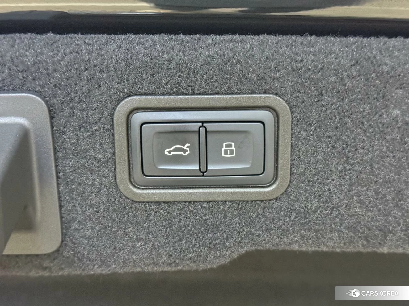 Audi A8 id 4492709 из Китая 21
