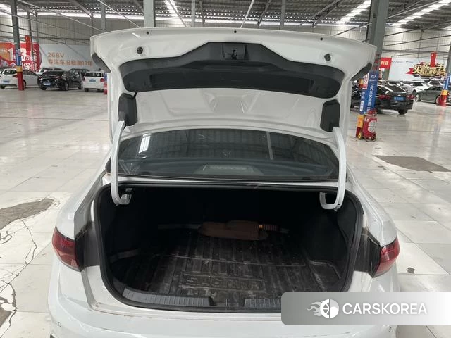 Volkswagen Sagitar id 4333202 из Китая 18